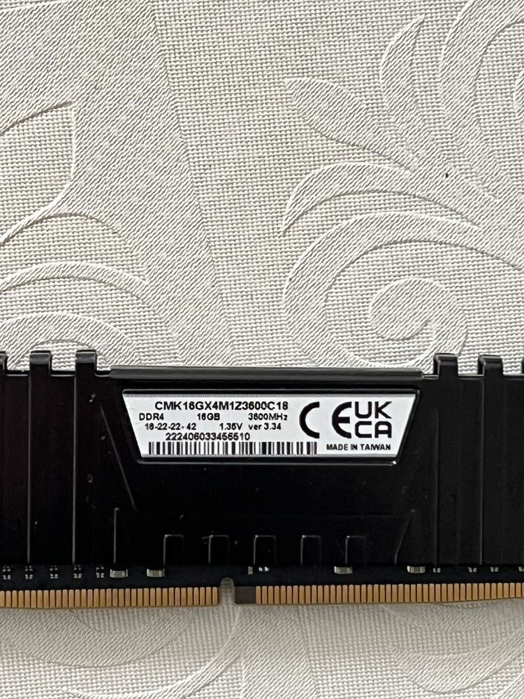 Corsair Vengeance LPX DDR4 16GB (1x16) 3600MHz CL18