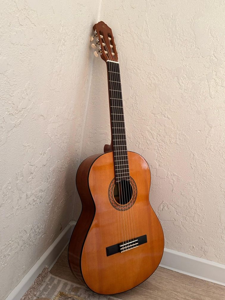 Гитара сатылады Yamaha C 40