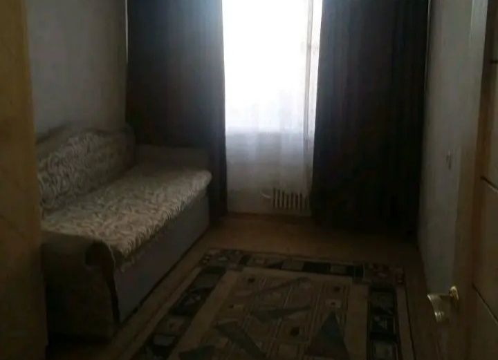 Сдается 3 комнатная квартира, 28- мкр 31- дом, 2- этаж.