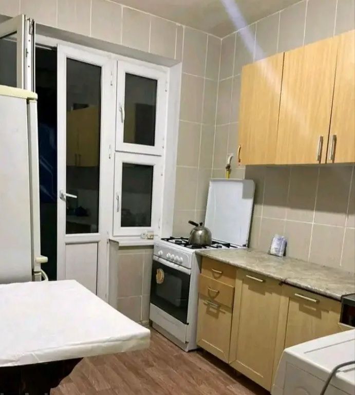 Сдается 3 комнатная квартира, 28- мкр 31- дом, 2- этаж.