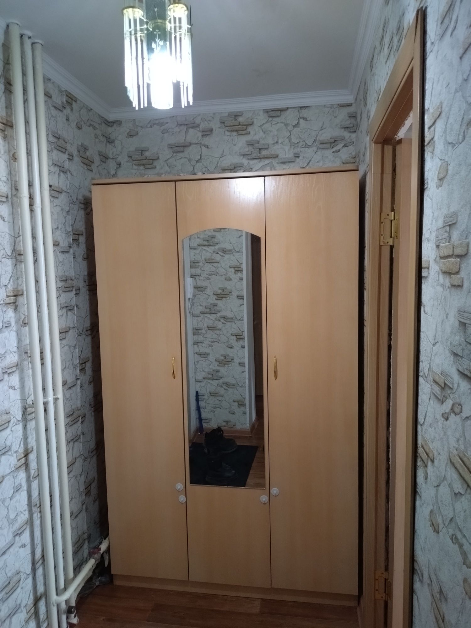 Посуточно 1 ком. кв. 1 этаж. Каспи Ред.