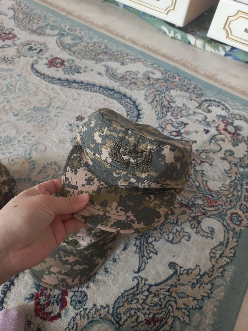 Кепка военная   .