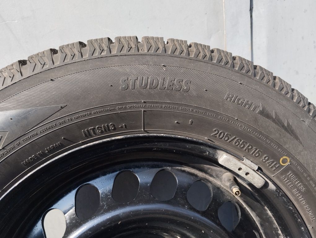 Зимние шины с дисками Мерседес комплект R15 205/65
