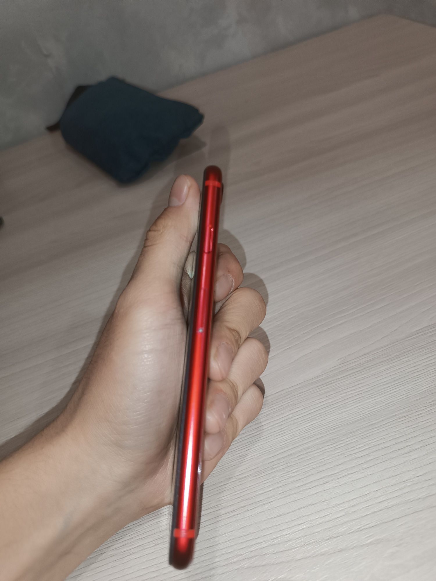 Продам или обменяю iPhone 8
