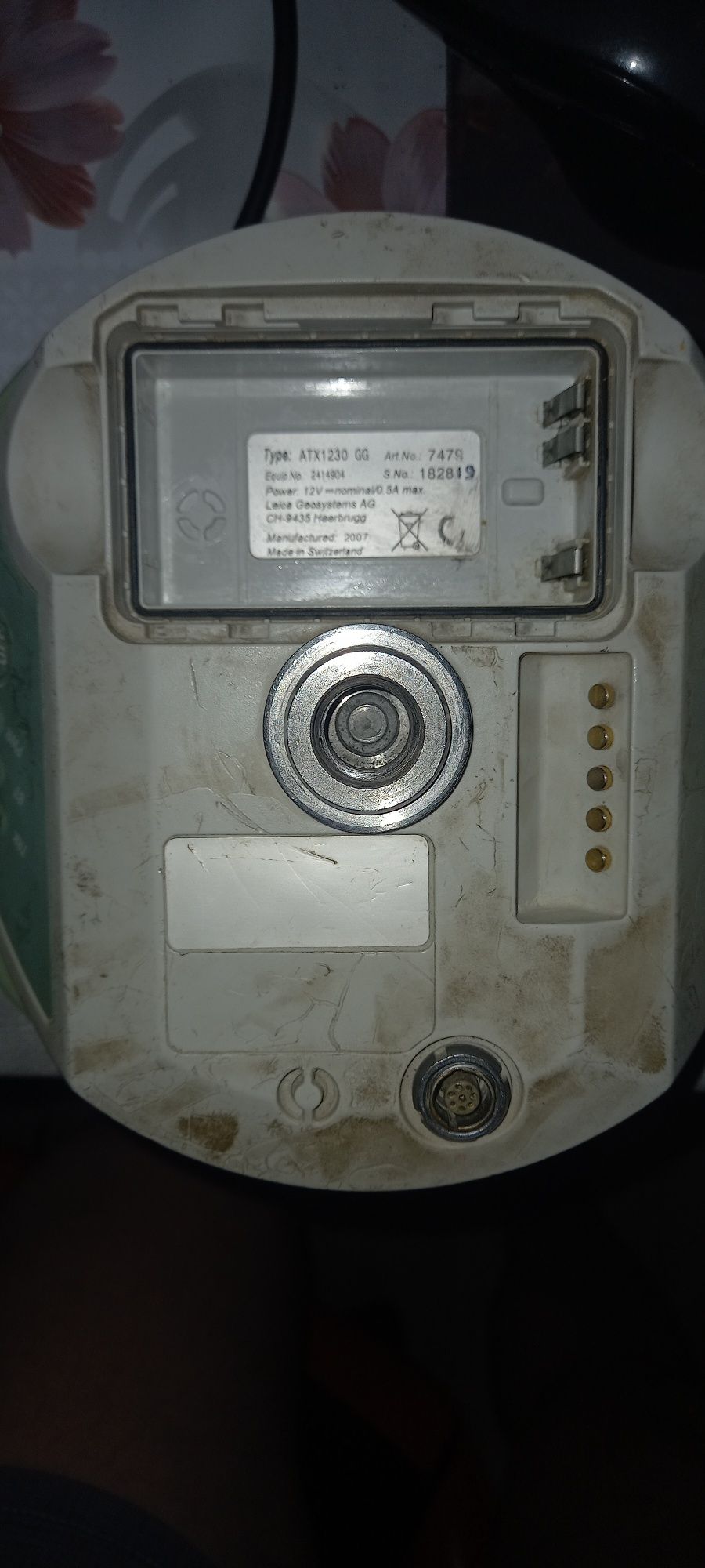 Ровер Leica продаю не дорого.