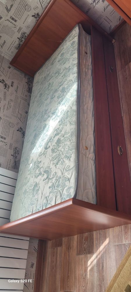 Продам кровать. 200/90. В отличном состоянии. 30 000