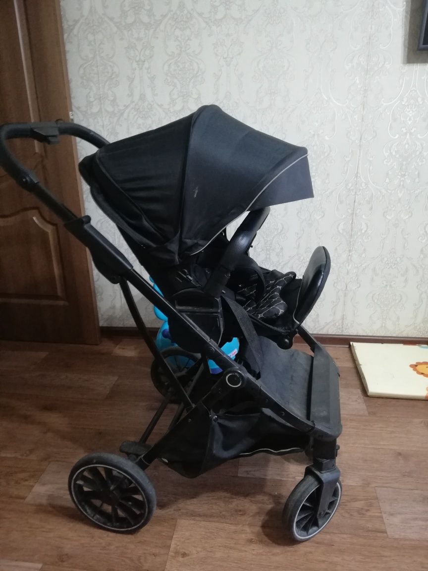 Срочно продается летняя коляска
