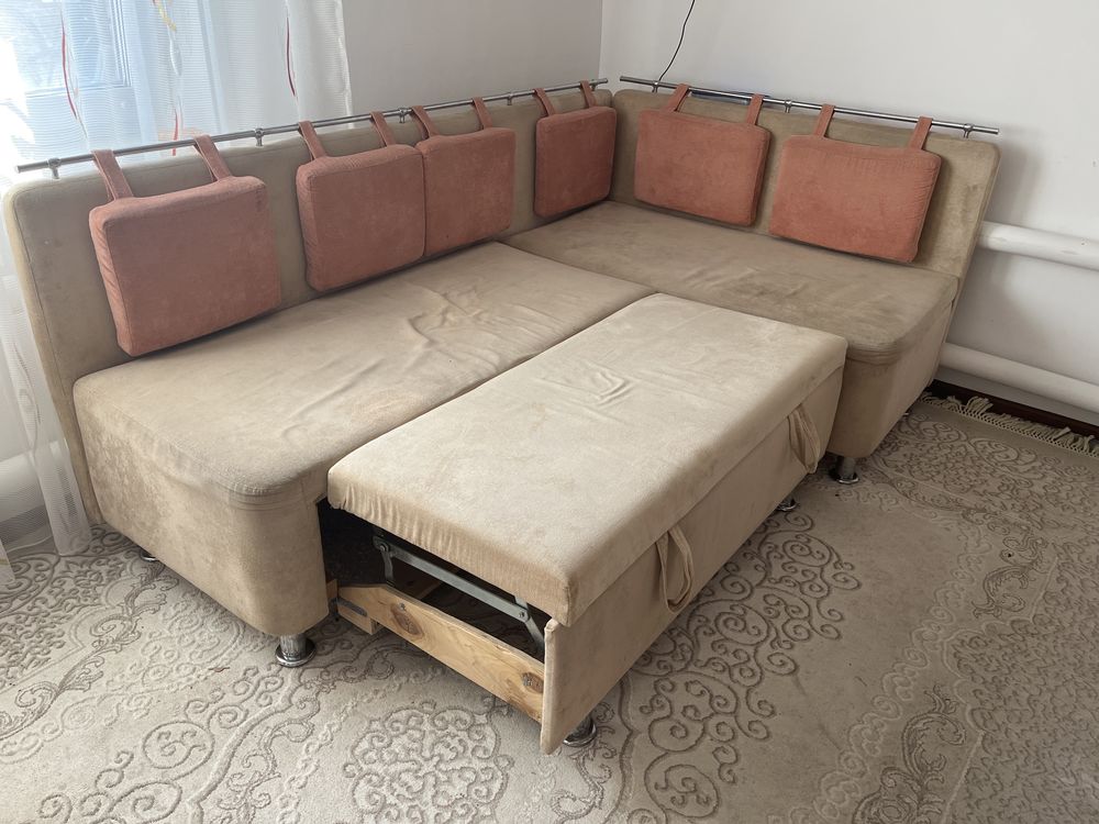 Диван для кухни мягкий уголок