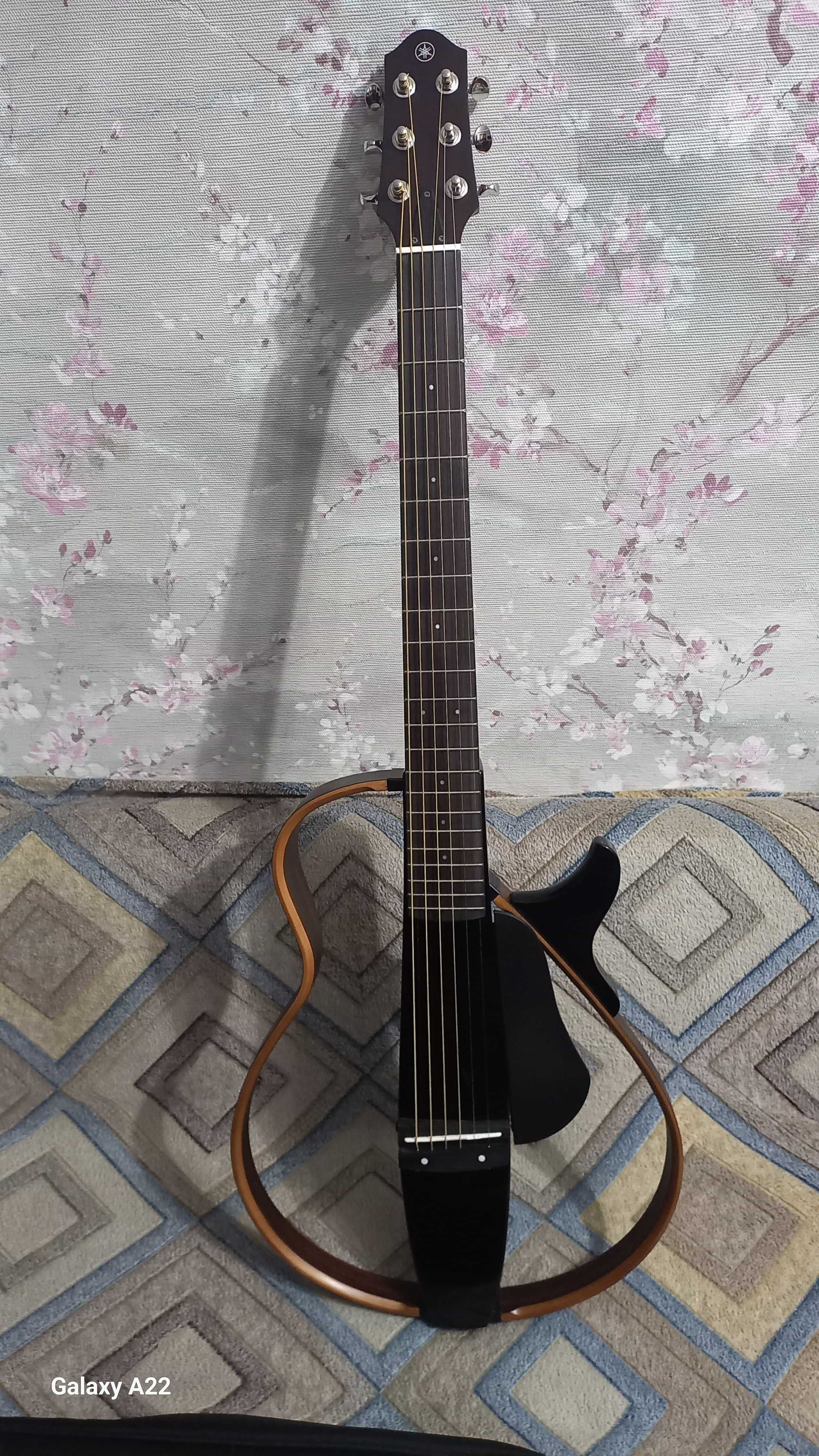 Гитара Yamaha SLG 200