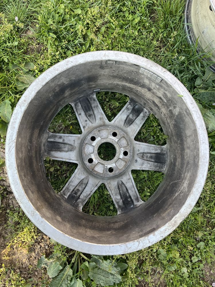 Авус (AVUS) диски Ауди R17 7J ET35