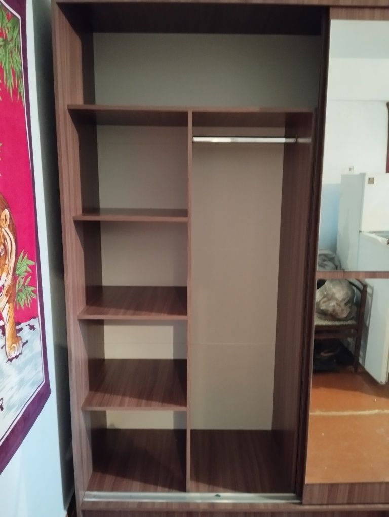 Продам шкаф купе