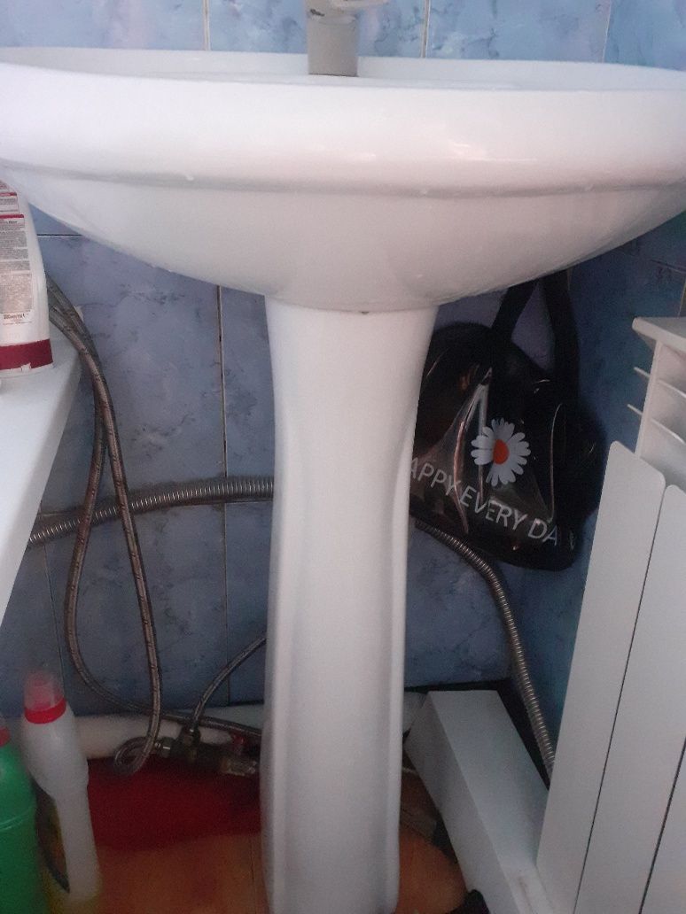 Продаётся раковина в ванную