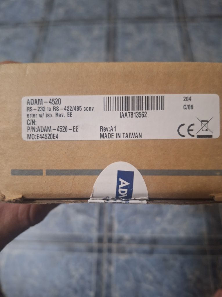 Adam-4520 Конвертер RS-232 в RS-422/485, изоляция на стороне RS-232, -