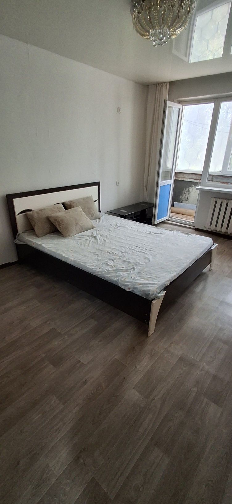 Продам двуспальную кровать