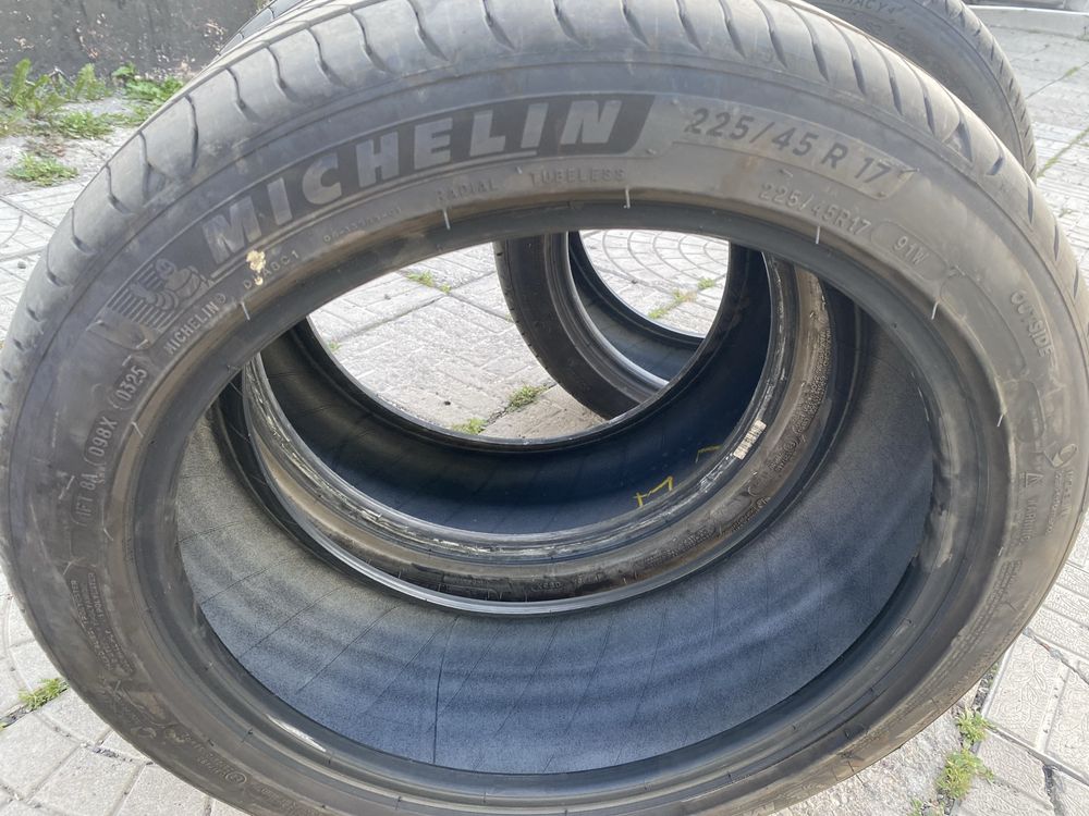 Продам R17mechelin 100000 хорошем состояние резина мишлен резина р17 р