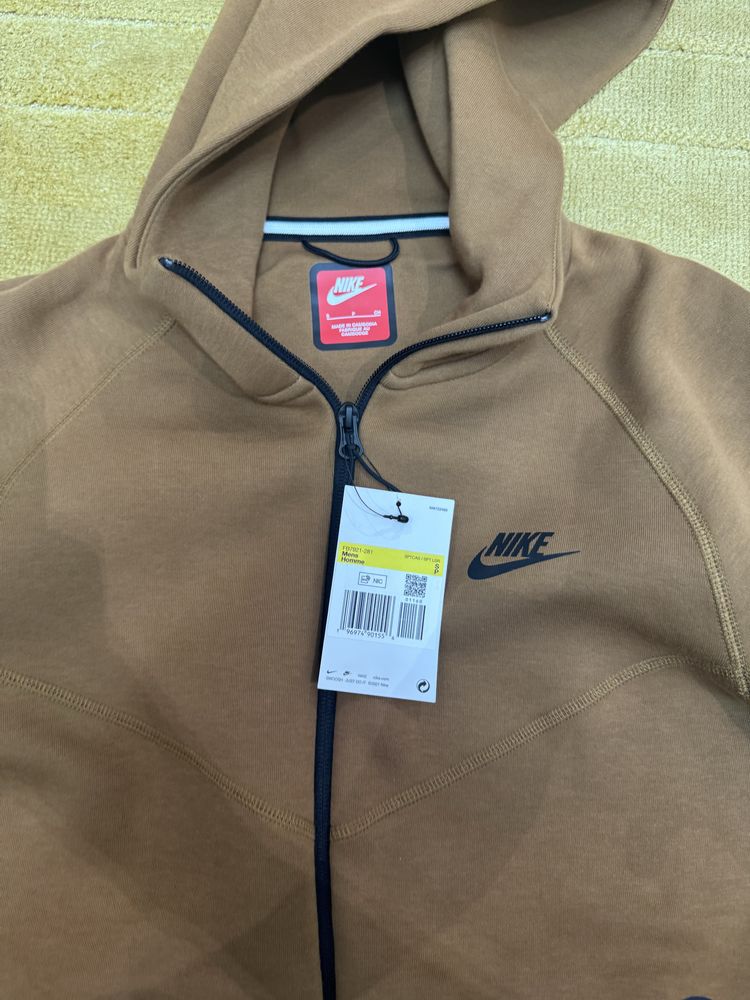 Nike Tech Fleece Sportwear Brown