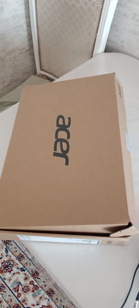 Ноутбук Acer, новый офисный