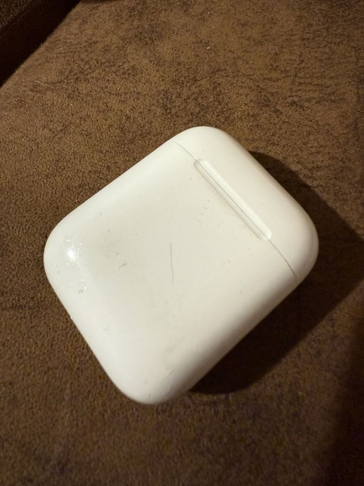 Продам airpods 2