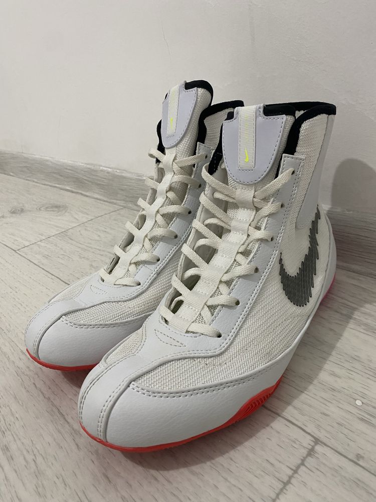 nike machomai 2se