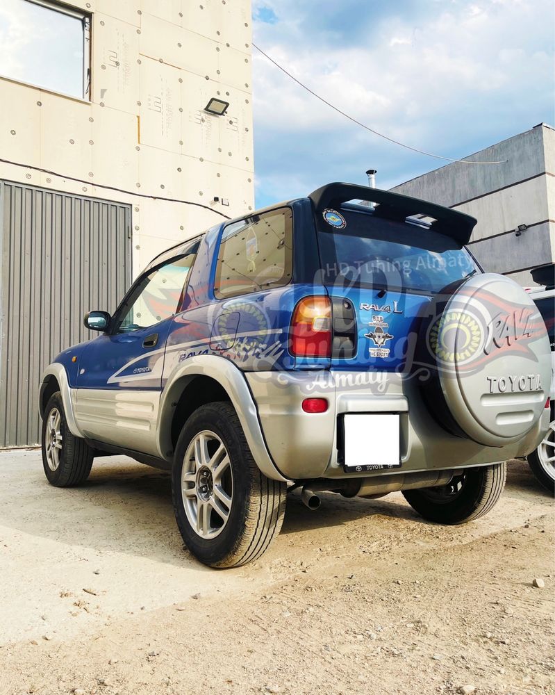 Спойлер верхний Toyota Rav4 XA10
