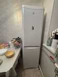 Холодильник Indesit