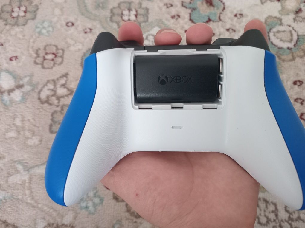 Джойстик от xbox series s /x почти новый