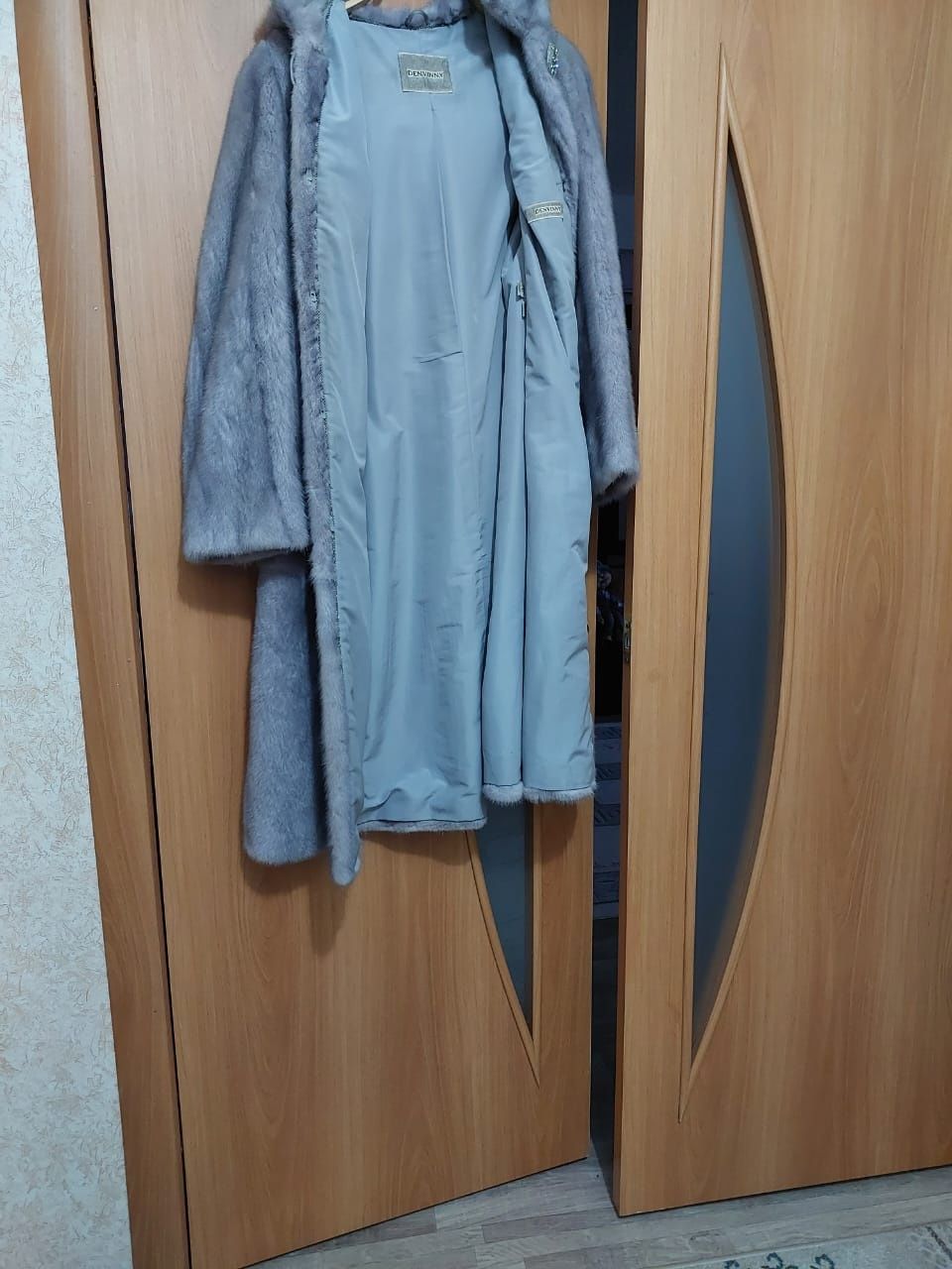 Продам куртку зимнюю, шубу и зимнее пальто