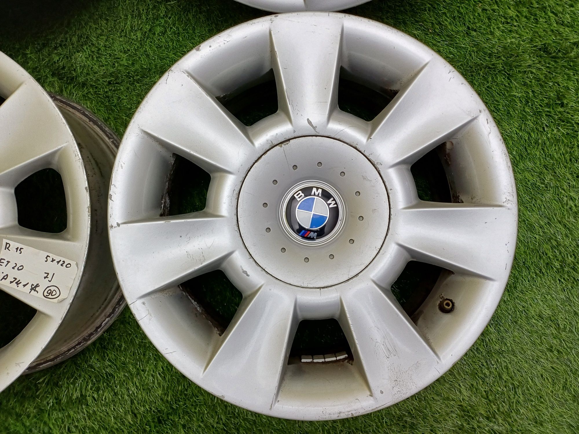 Диски R15 5x120 (Стиль 83) на BMW
