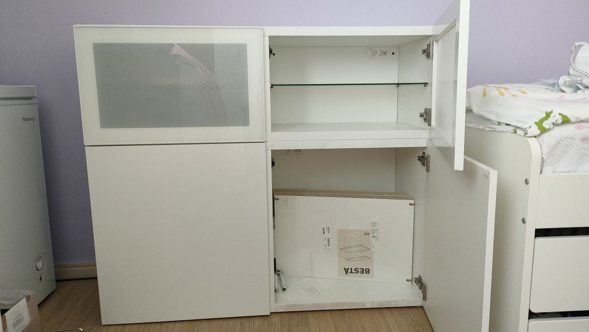 Продам шкафчики Икея Besta (3 секции)