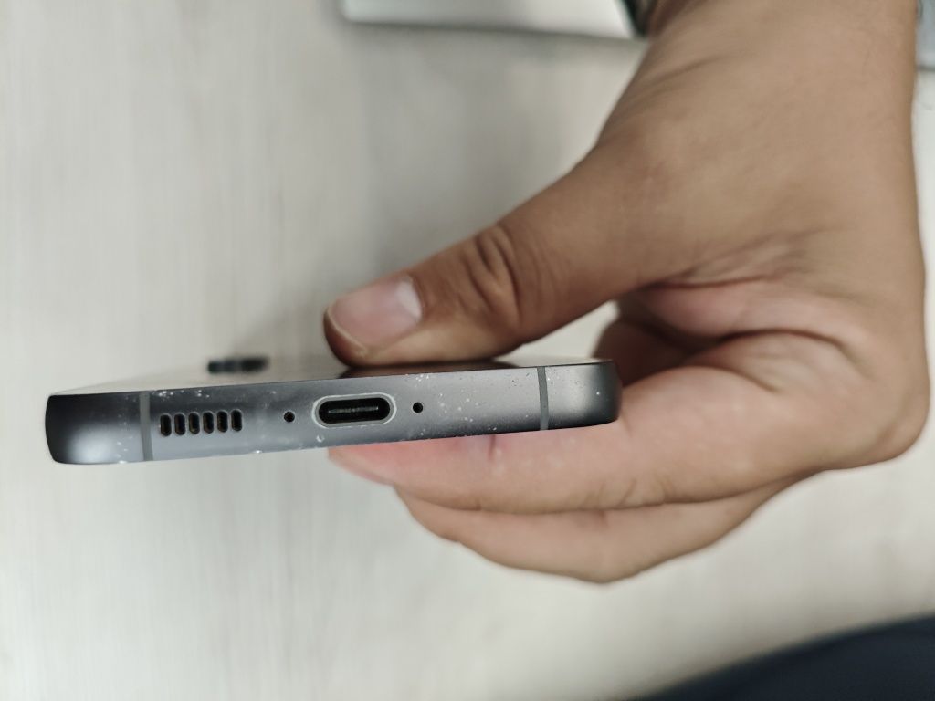 Samsung S23FE очень хорошо снимает