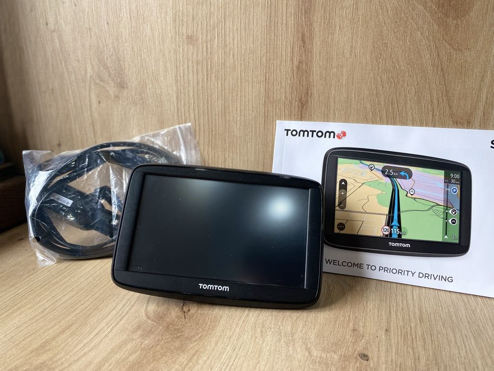Новый GPS-навигатор TomTom Start 52 — карты Европы и СНГ