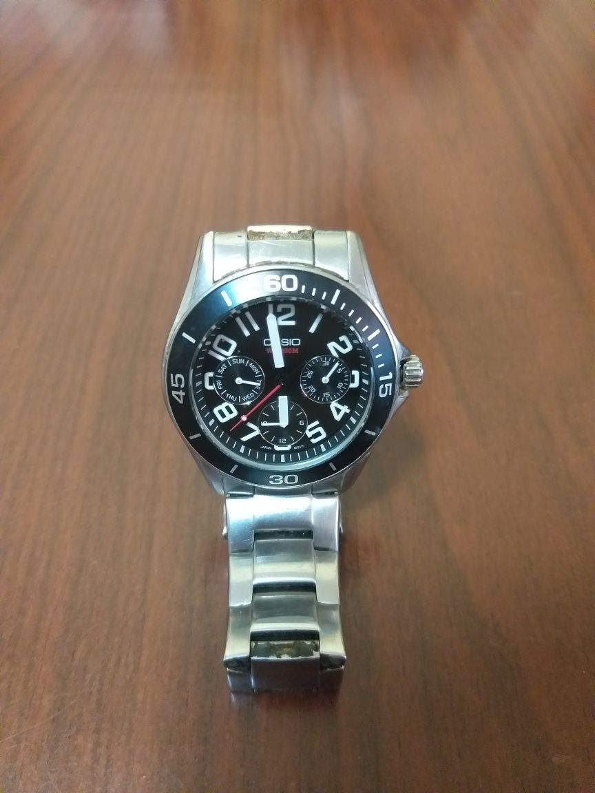 Часы мужские casio.