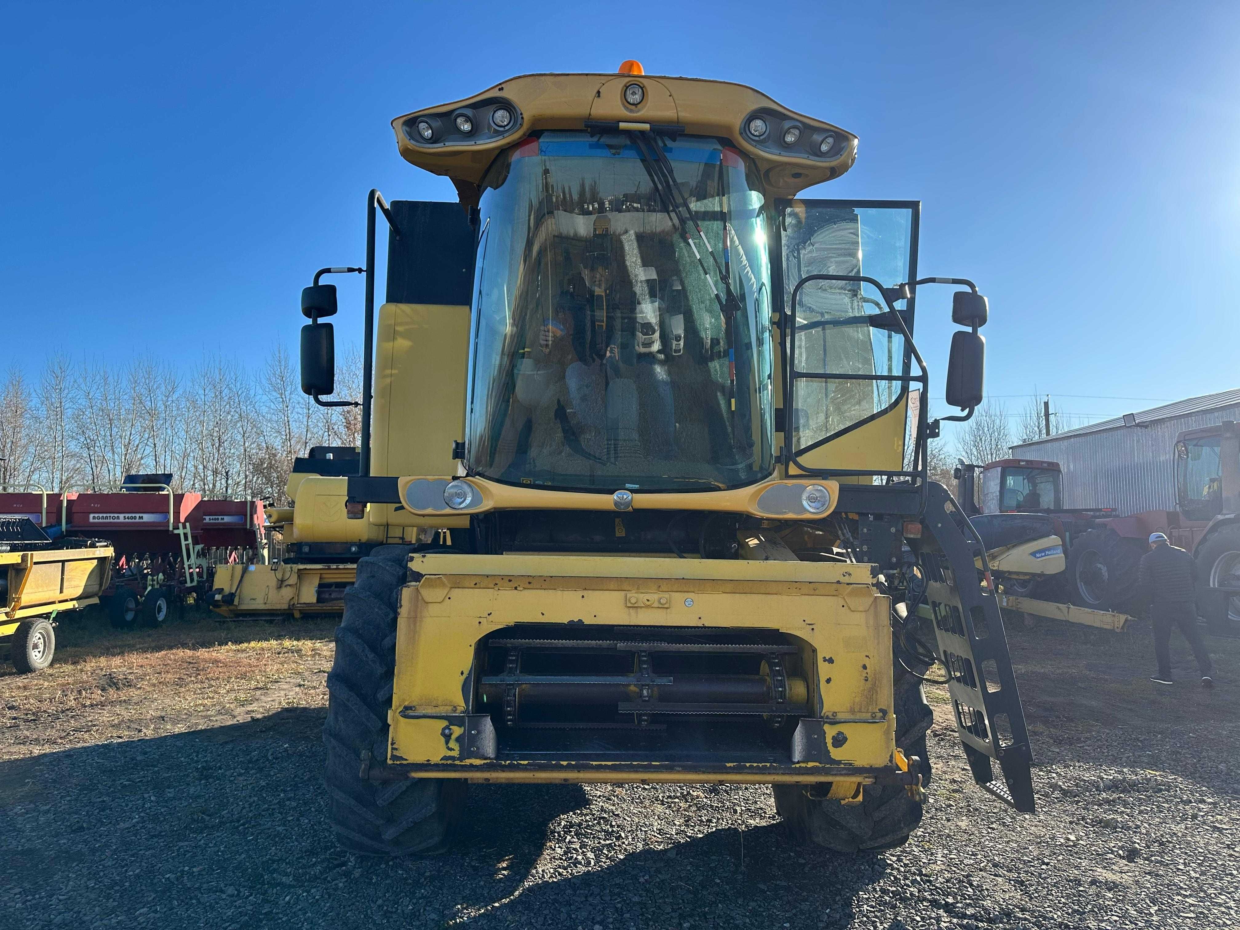 Продается зерноуборочный комбайн New Holland CS6050