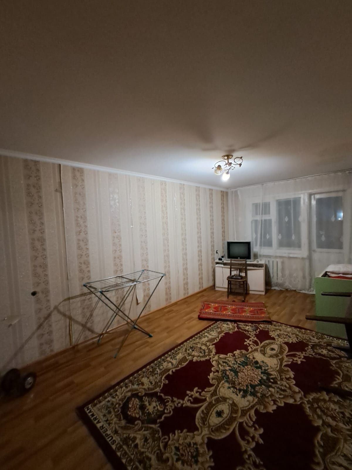 г. Караганда, Мойкудук, 14 микрорайон 9 дом  4 этаж продажа 2 ком. 
1