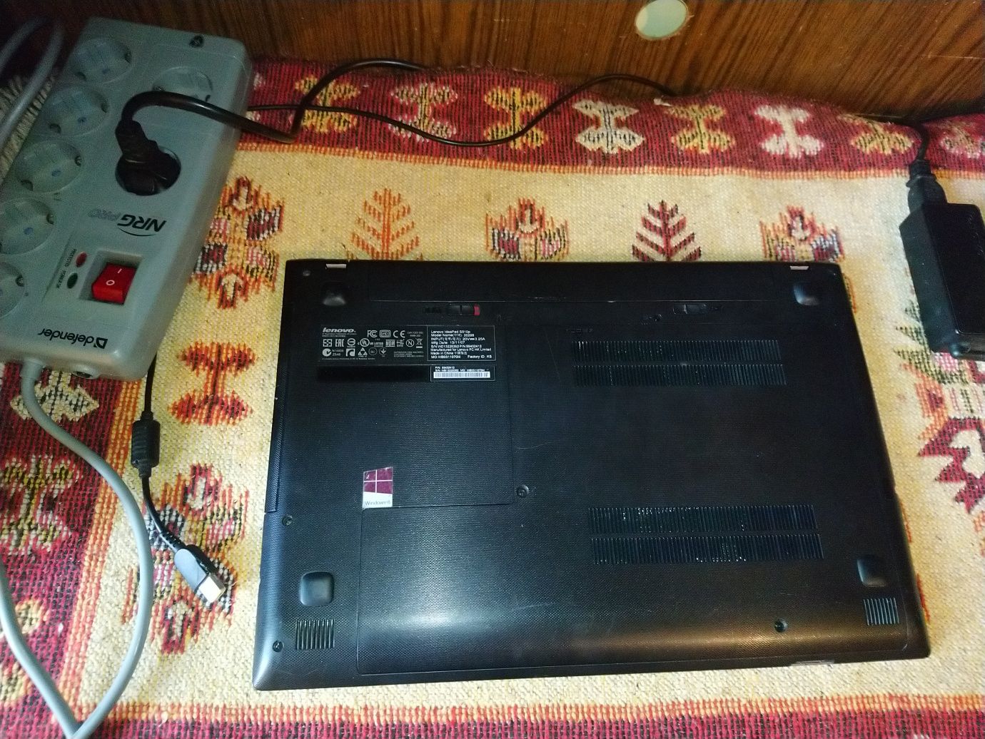 Lenovo ideapad Core i3 /4010U/8/500GB