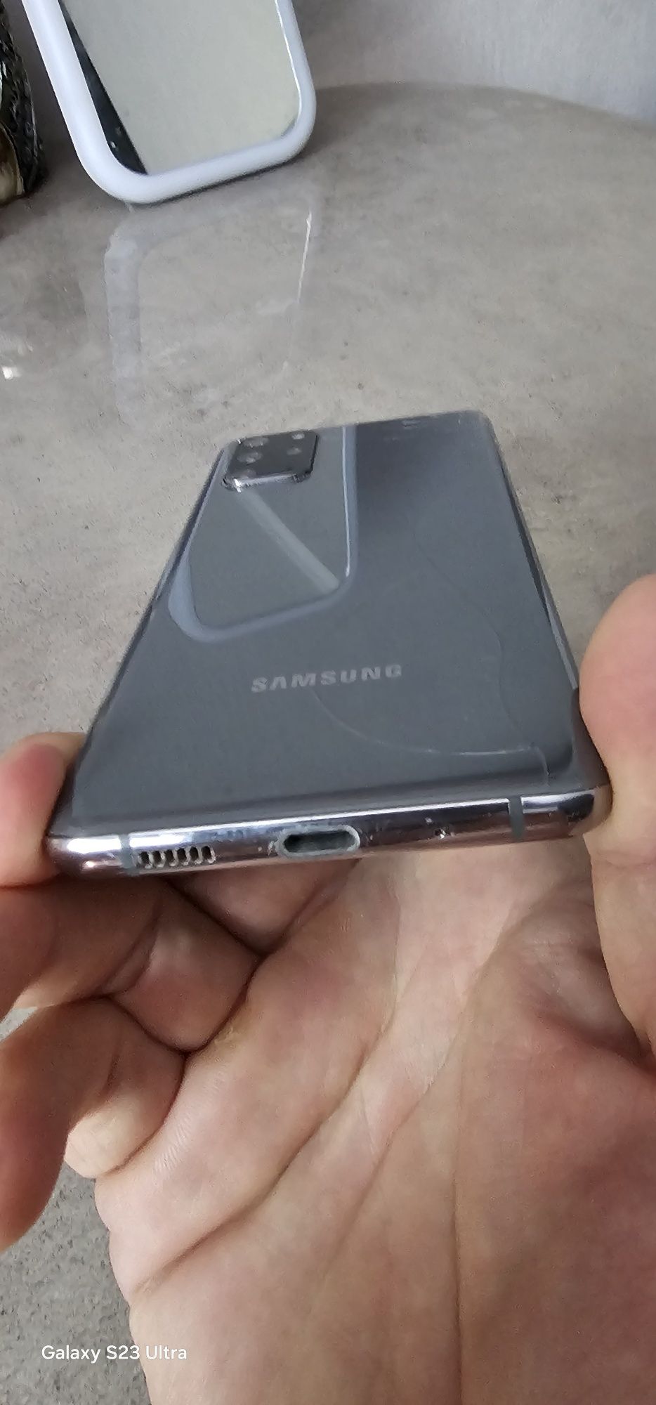 Самсунг s 20 plus