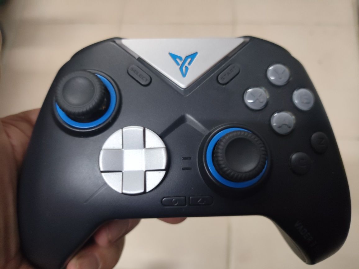 Продам Геймпад Flydigi Vader 3 Pro
