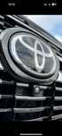 Значок в решетку радиатора Toyota land cruiser 200 lx570