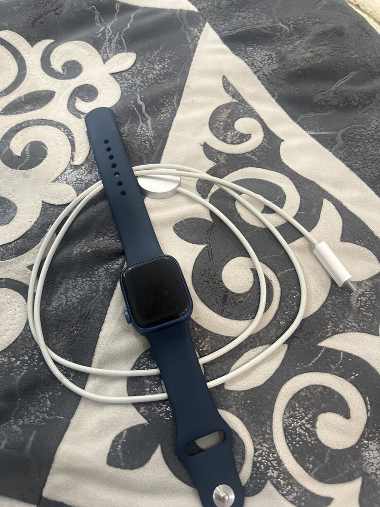 Продам apple watch 7