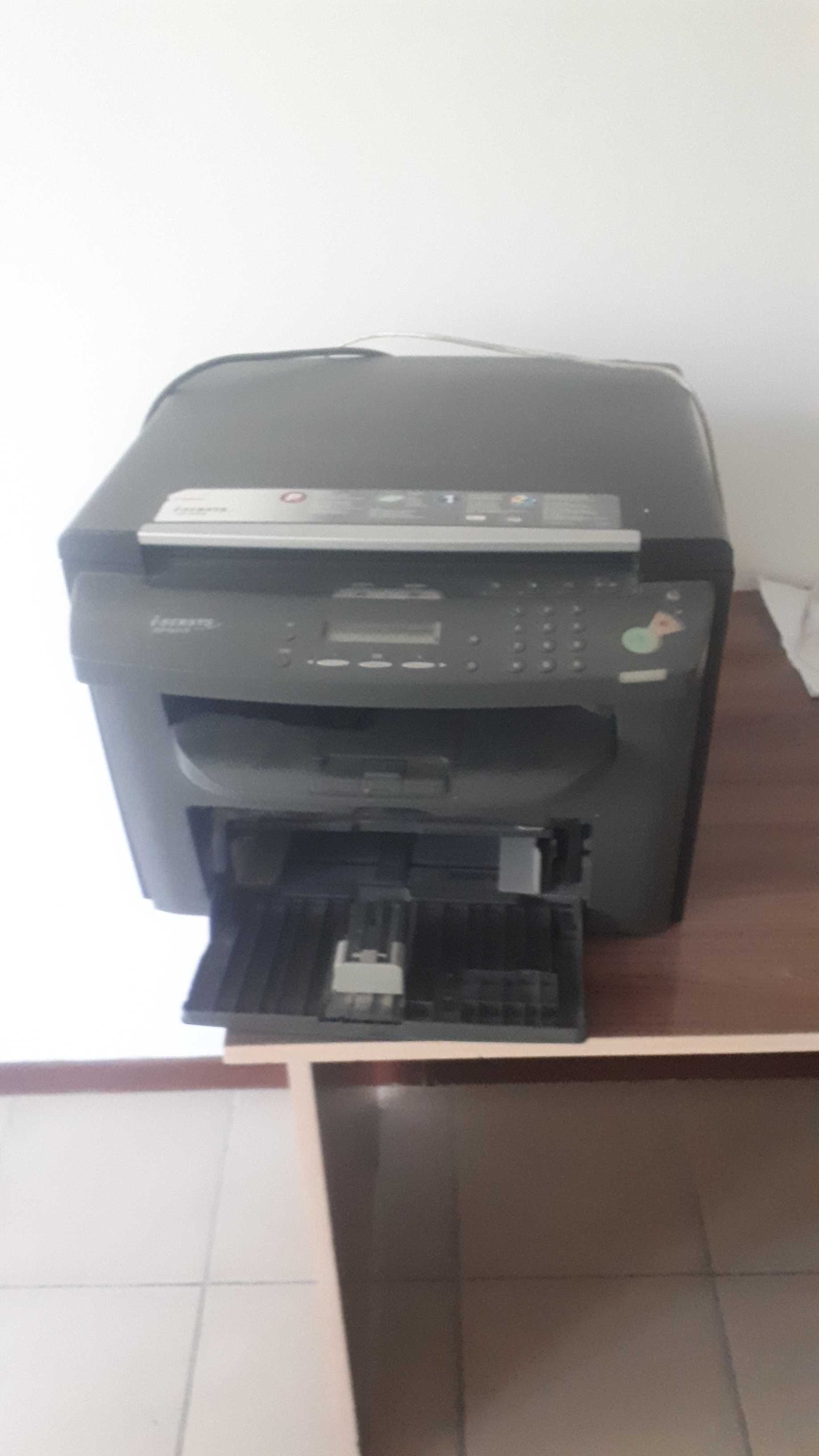 принтер 3в1 Canon 4018