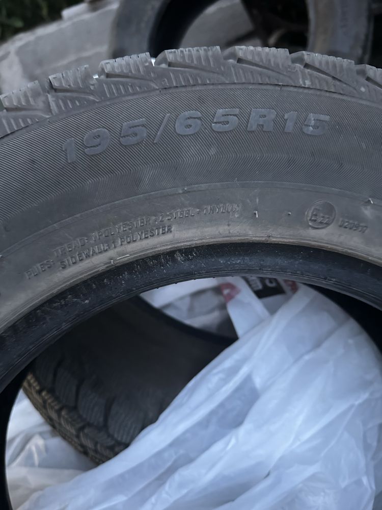 Зимнии покрышка новый 4штук R15