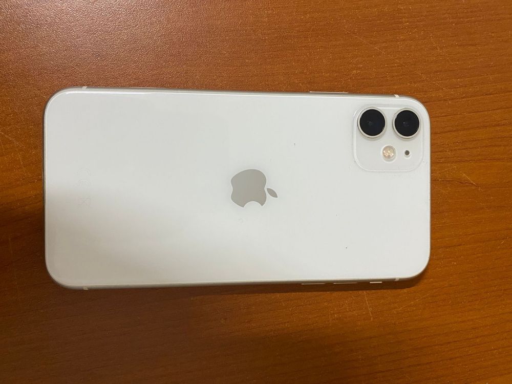 Iphone 11 64 GB жагдай жаксы ешкандай царапина жок ешжери ашылмаган