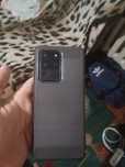 Samsung S20 Ultra в среднем состояний