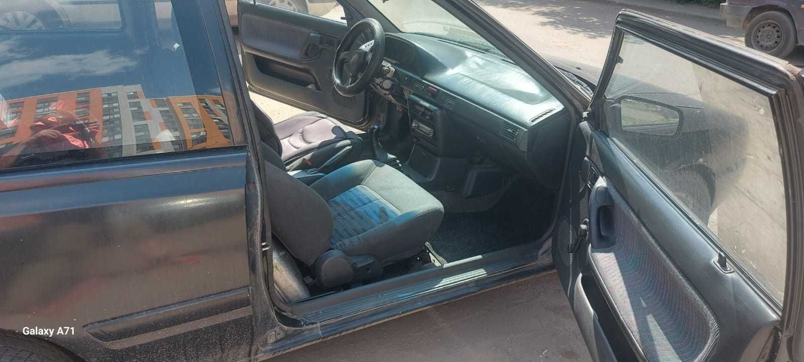 Продам автомобиль Мазда 323  1.8 инжектор МКПП 5 1992 года 4 WD