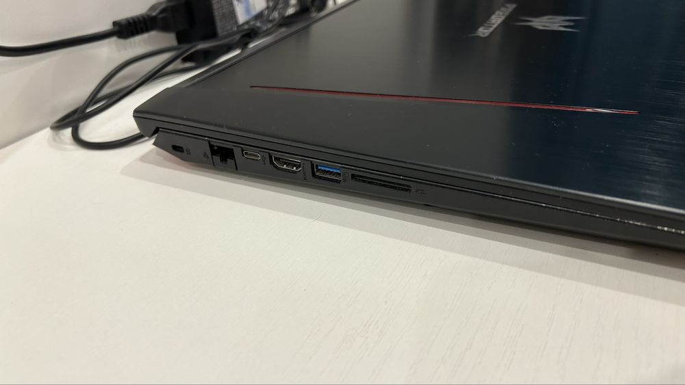 Подарки / Acer Predator / i7 / GTX 1050Ti / 16ГБ RAM / SSD + HDD