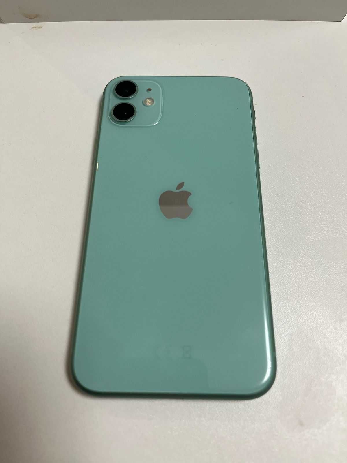 смартфон iPhone 11