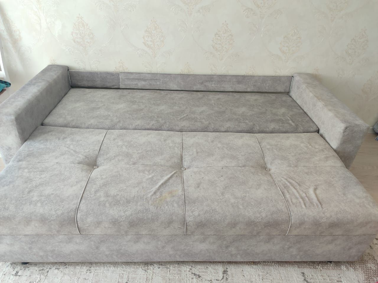Продам диван в хорошем состоянии