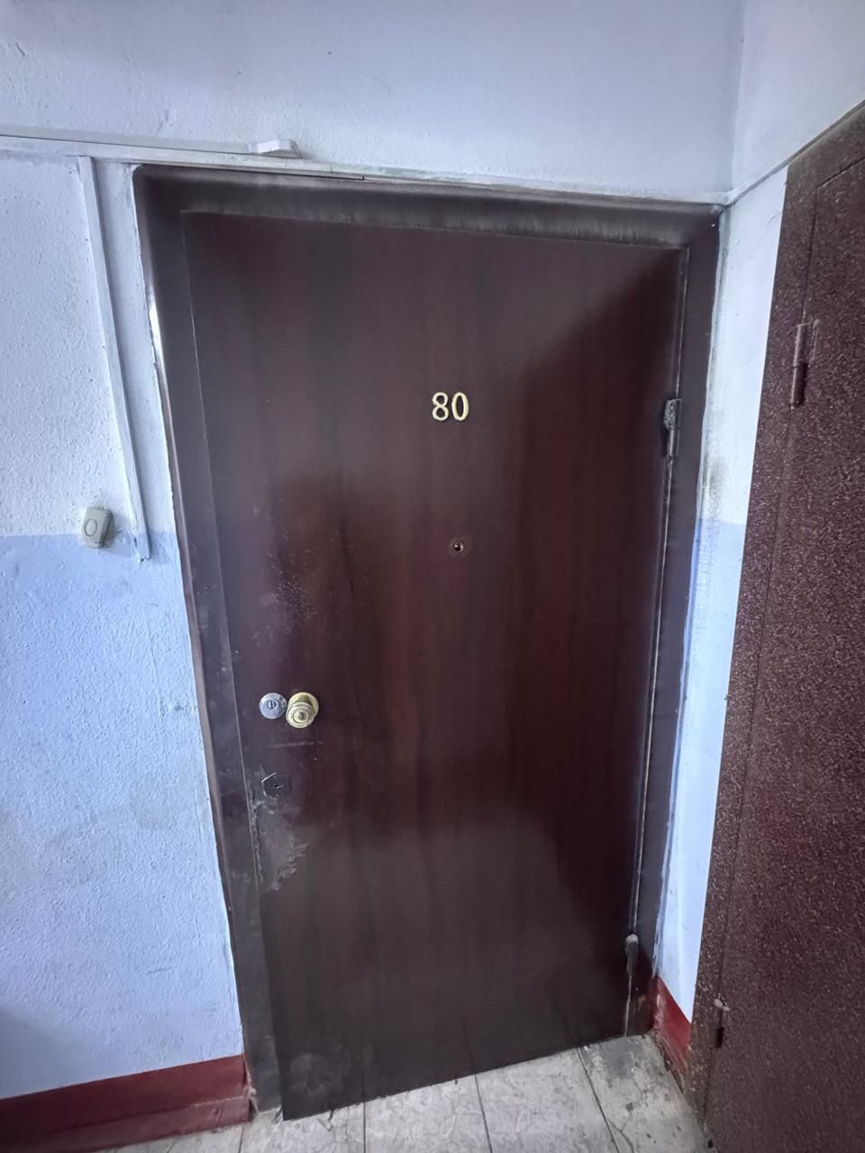 Продам входной дверь