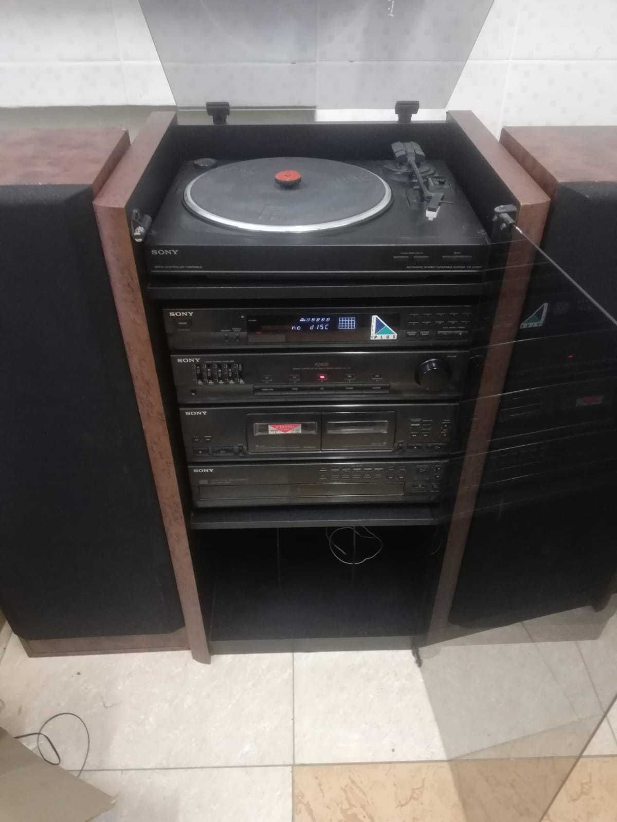 Продам музыкальный центр SONY IMPERATOR R2400