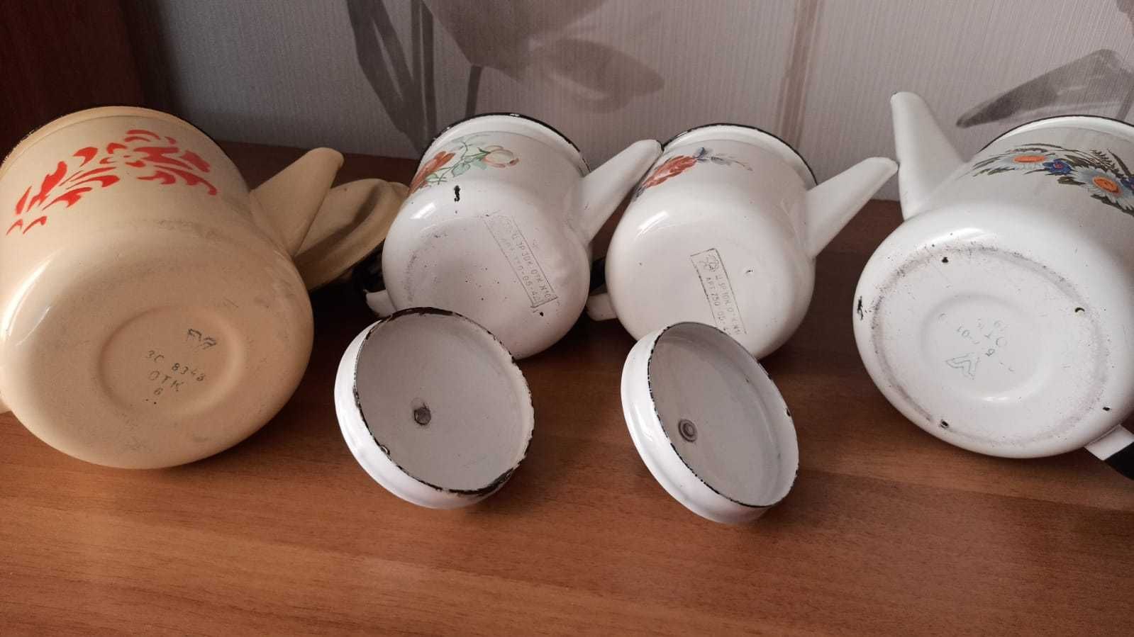 Чайники эмалированные советские